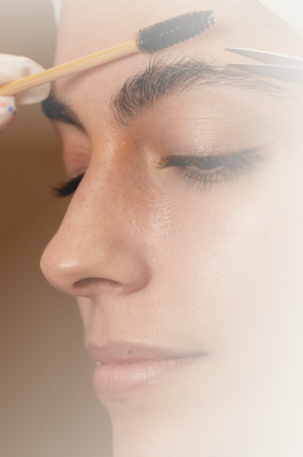 Spa de Sobrancelhas Homem & Mulher — Naghini Clinic Guimarães
